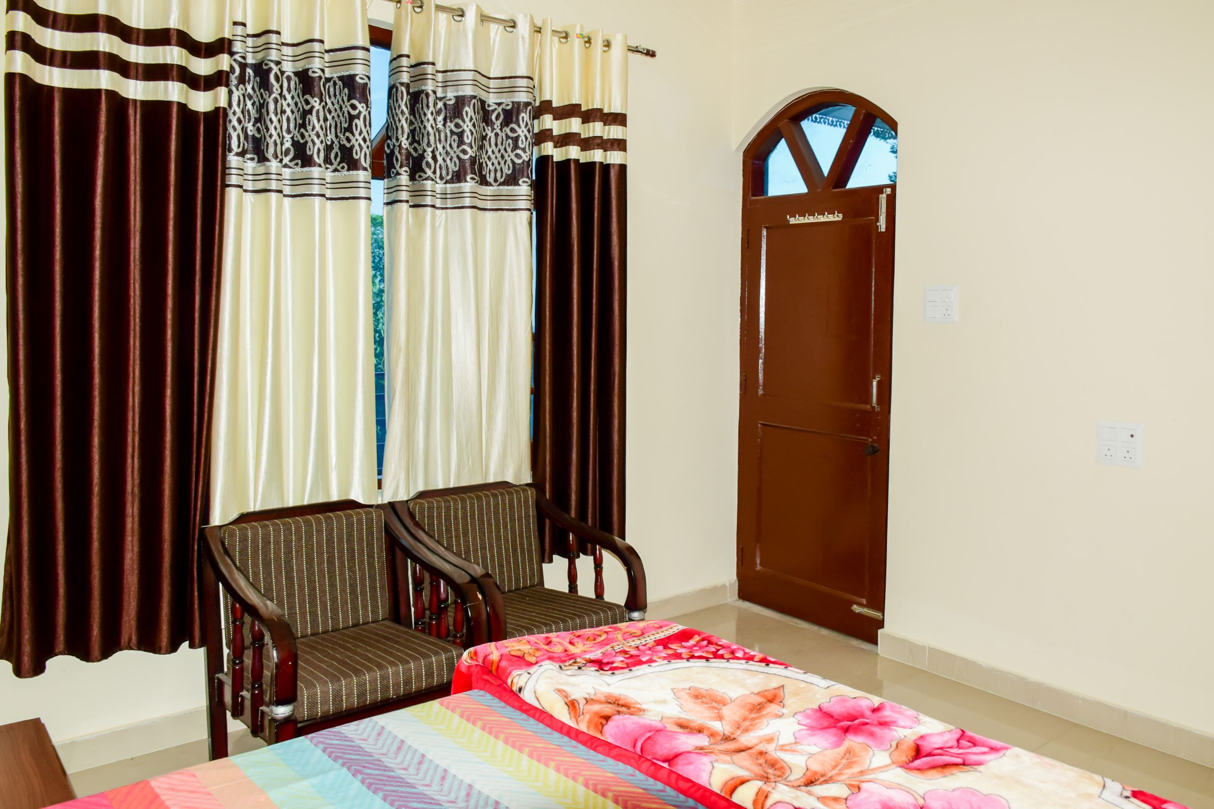 Aditya Homestay - Tap to explore photos