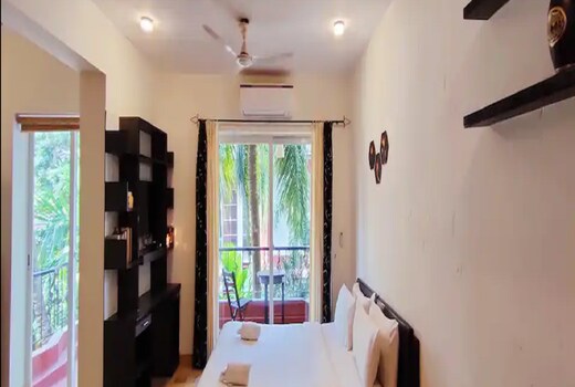 TravelKrafts Luxury Studio | Entire Apartment