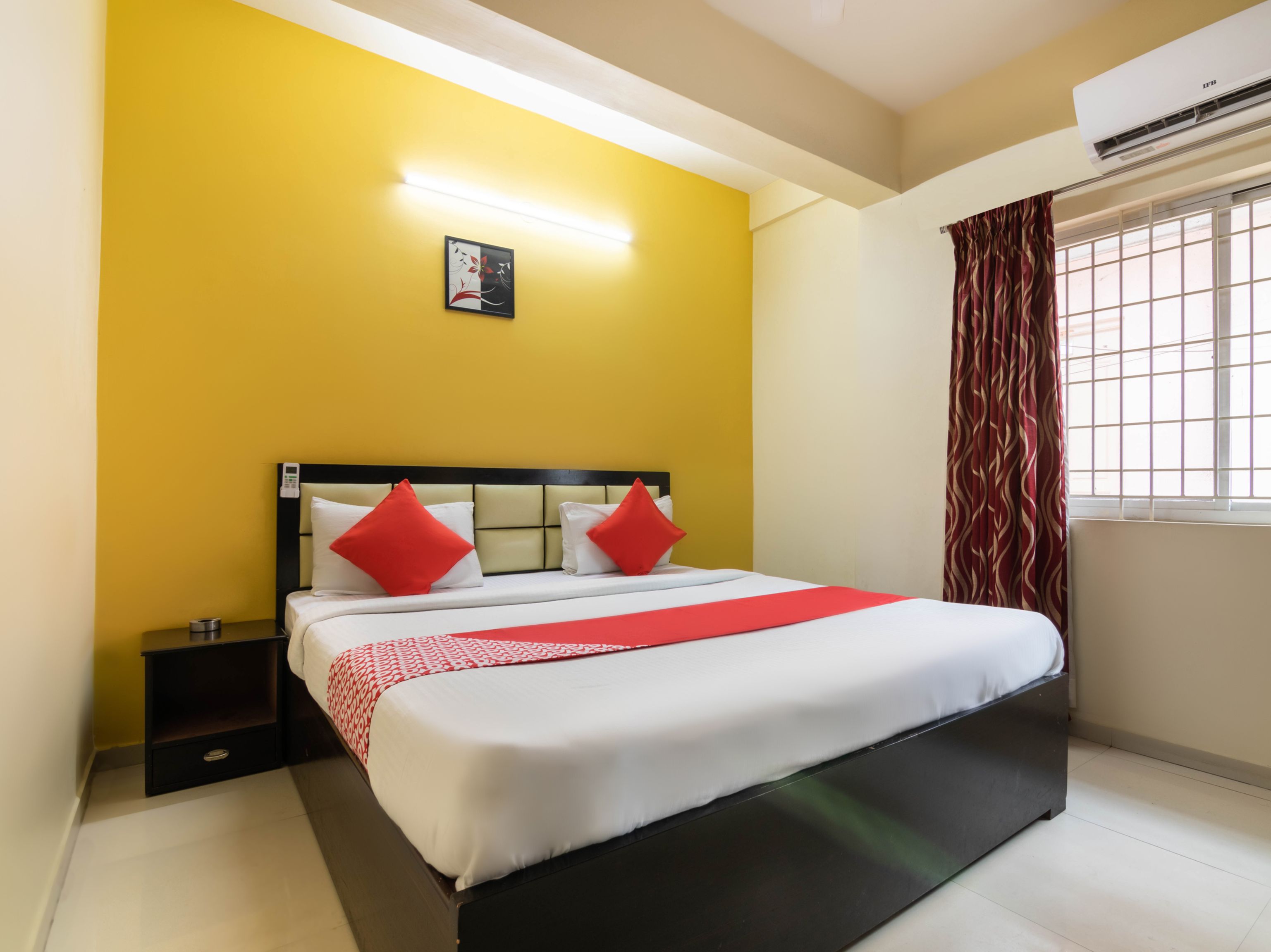 Chinnas Residency Bangalore INR 376 OFF   1  0  7  7                                                        