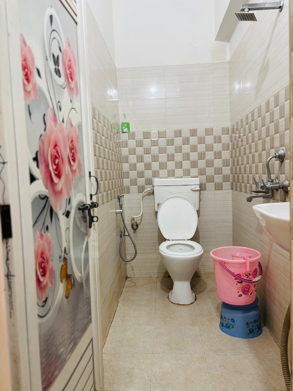 Maa Vaishnavi guest house - Tap to explore photos