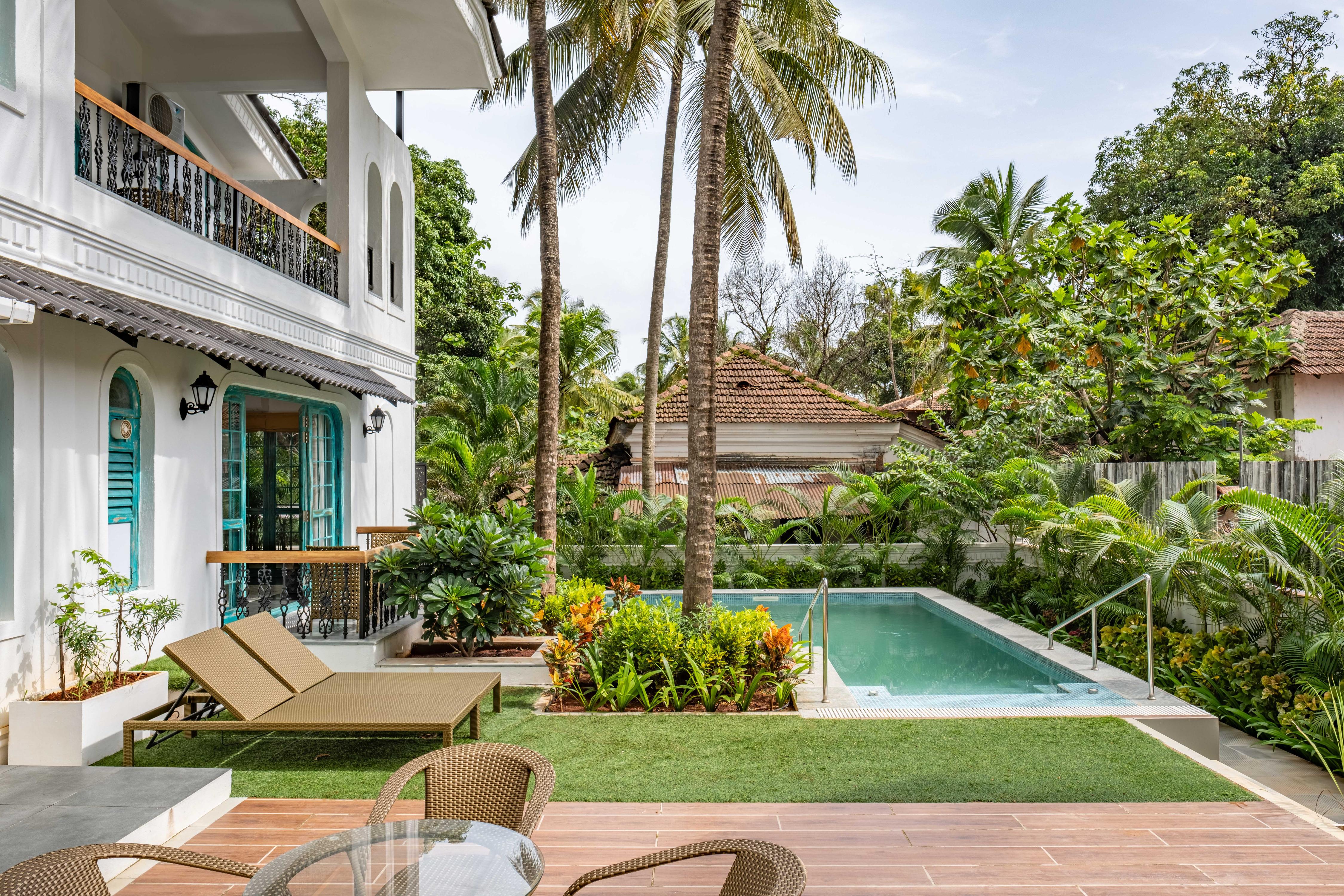 Luxurious 4bhk villa with Pvt pool and Garden - Tap to explore photos