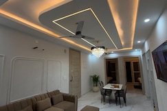 The Snugg Nest   Luxury 4 BHK Apartment, Dehradun