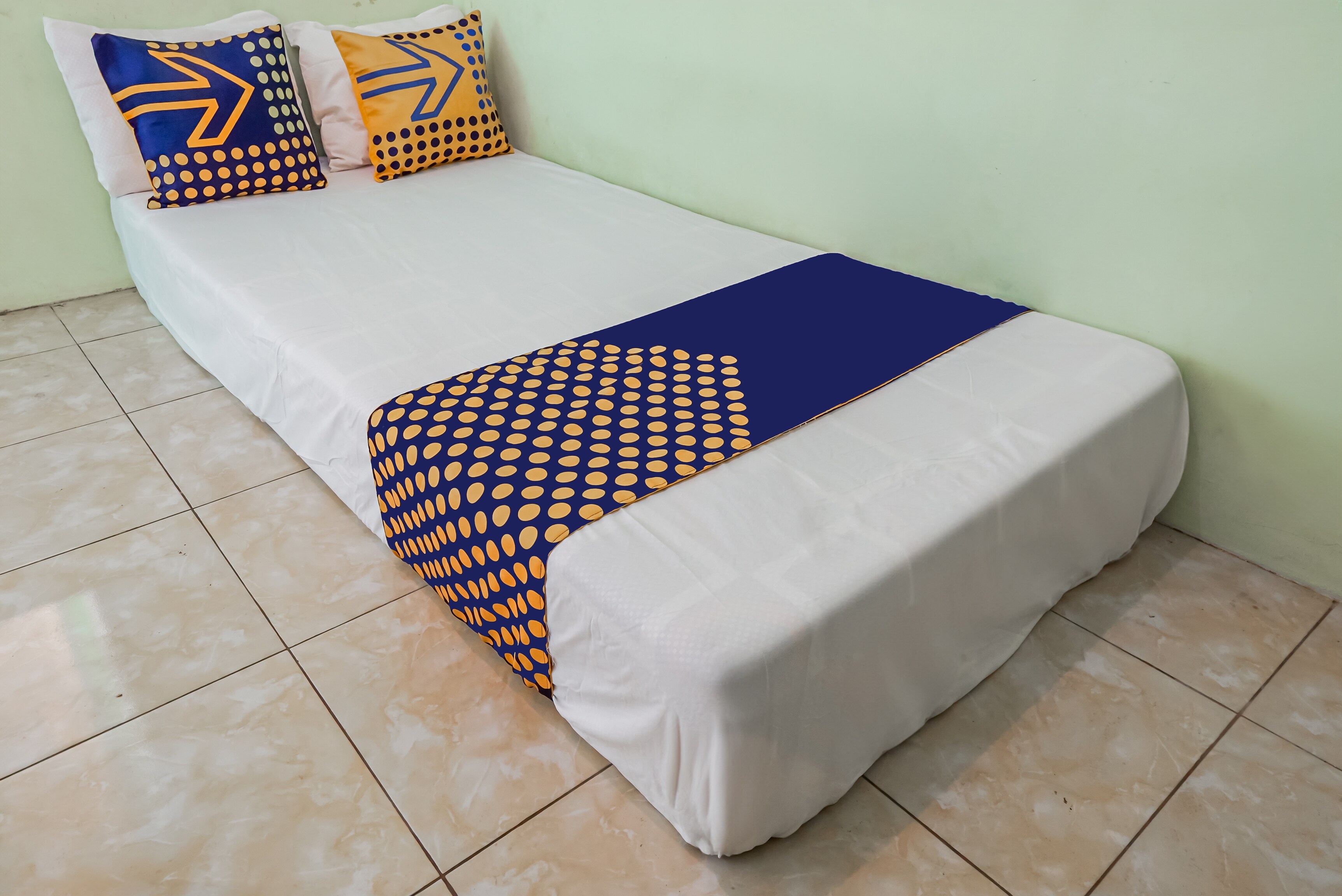SPOT ON 93879 Wunut Homestay Syariah - Tap to explore photos