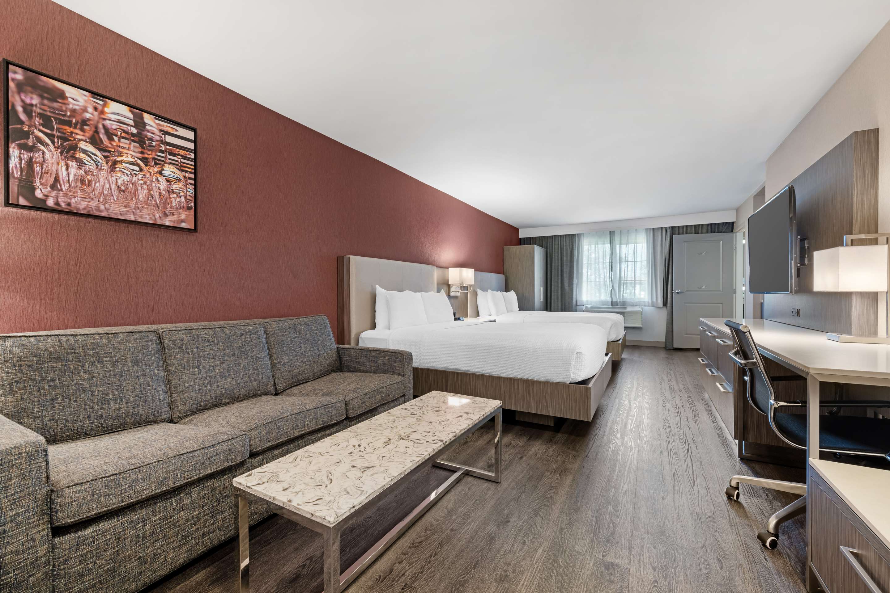 Best Western Plus Temecula Wine Country Hotel &Suites - Tap to explore photos