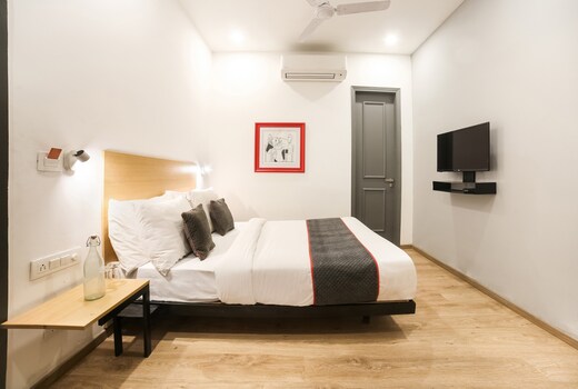 Townhouse Dilshad Garden Near Dilshad Garden Metro Station