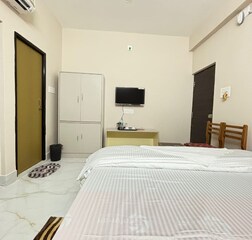 Non River Side Rooms