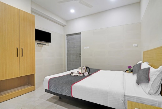 Super Townhouse Ameerpet