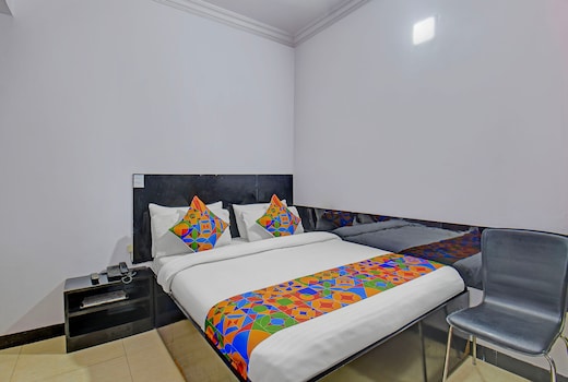 FabHotel Silver Star