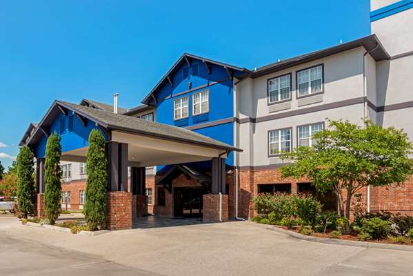 BEST WESTERN PLAQUEMINE INN - Tap to explore photos