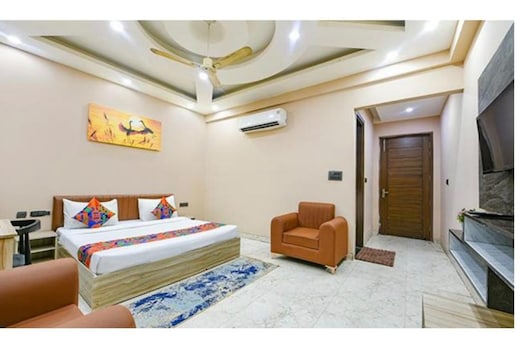 Vibe Blu Hotel and Serviced Apartmnet