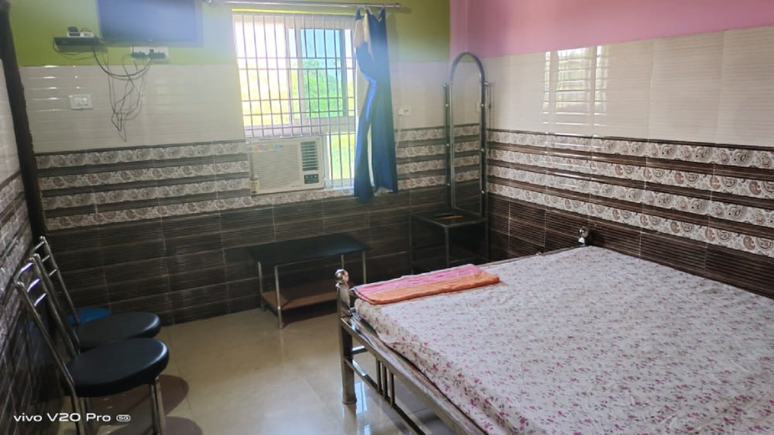 Hotel Santosh - Tap to explore photos