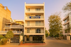 FabHotel Luxe 8 Stayz - Phase 1 Metro, Golf Course Road, Gurgaon