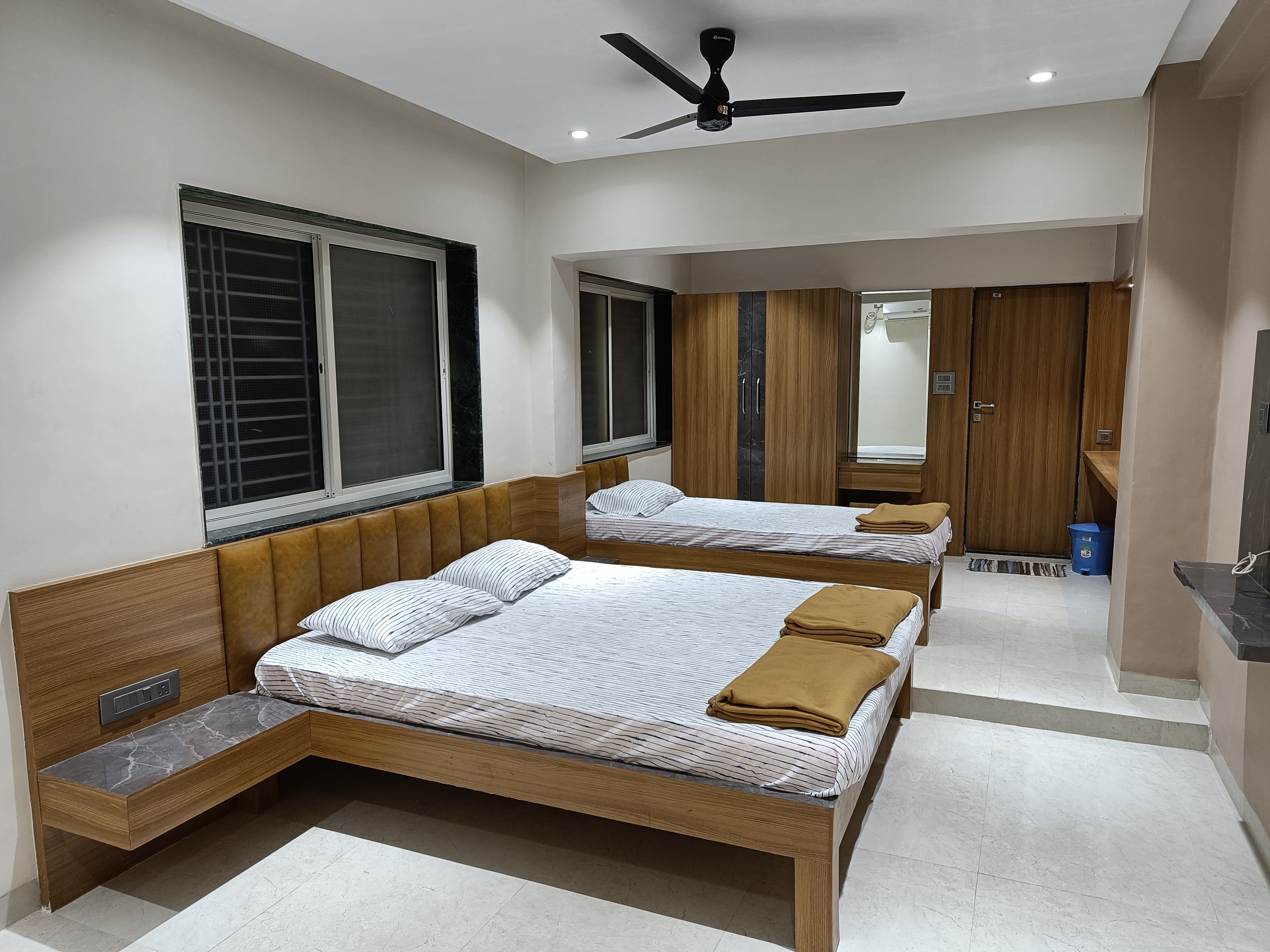 Abhijit Lodge - Tap to explore photos