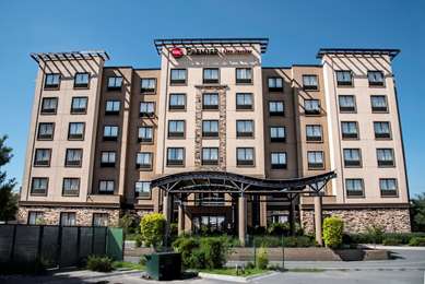 Best Western Premier Monterrey Aeropuerto - Tap to explore photos