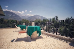 Hotel Green Woods, Dharamshala