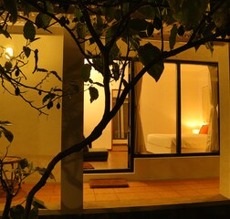 Deluxe Room with Corridor