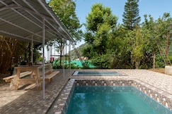 Maple   Private Room w Lake View   Shared pool, Bhimtal