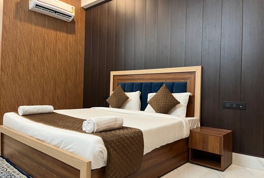 UmRa Hotel
