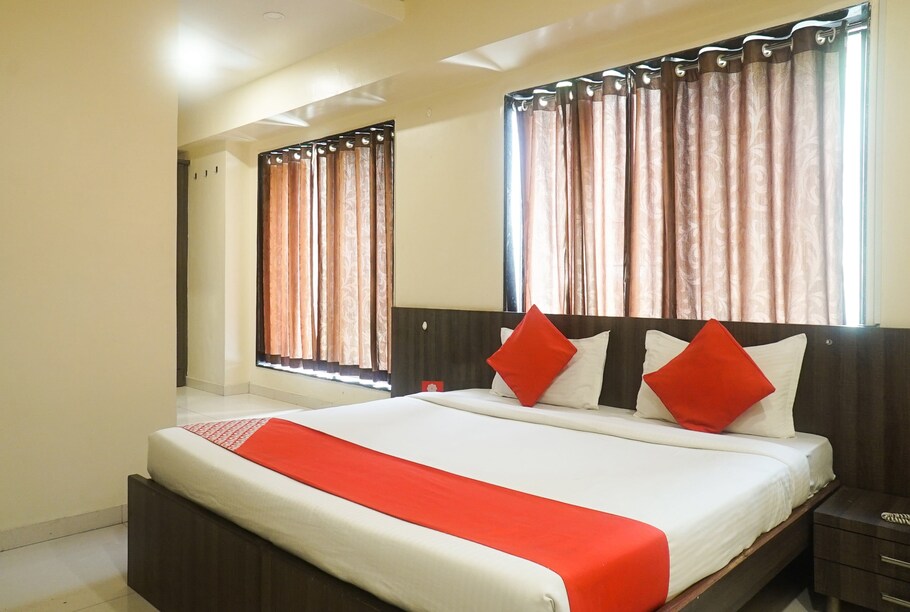 OYO 10680 Hotel Royal Inn Pune Hotel Price, Address & Reviews