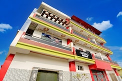 Hotel O Rae Bareli Railway Junction Formerly Nova Resorts & Luxury Farm, Salon