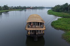 Winterfeel Luxury Cruises by Neon Nest Hotels, Alleppey