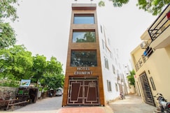 Hotel Eminent , Agra