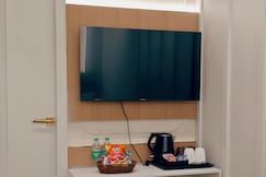 HOTEL THE JANAK PAHARGANJ, Delhi