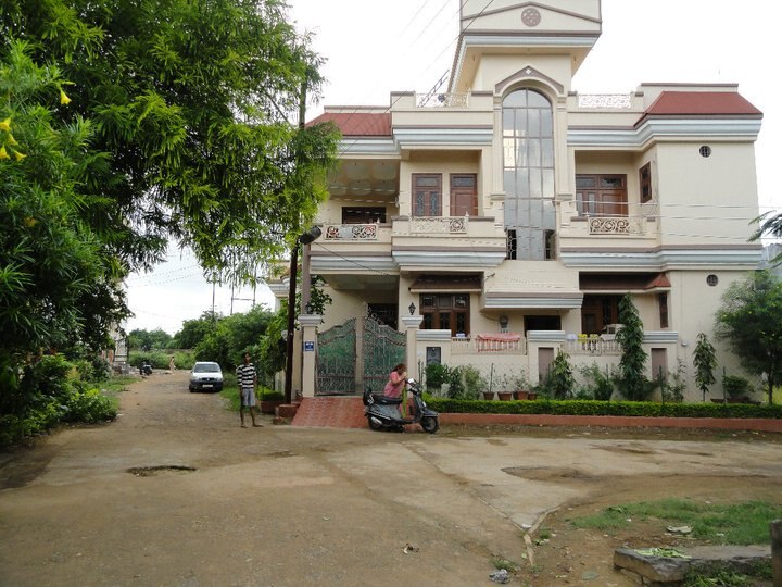 Sagarvanshi Guest House - Tap to explore photos