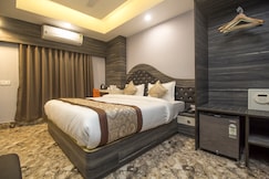 HOTEL GANAPATI, Islampur