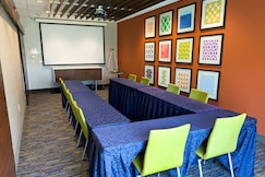 Holiday Inn Express & Suites NEW BRAUNFELS, Comal