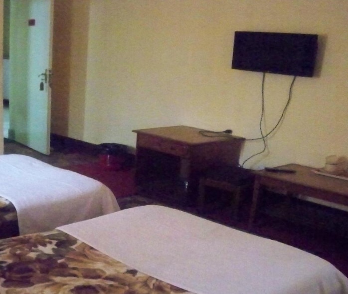 HOTEL TAKURA (21 TARA PALACE )  - Tap to explore photos