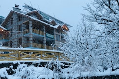Chichoga Heights Boutique Stay, Manali
