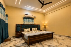 The Kashi Maison Luxury Stay Bedroom Suite, Varanasi