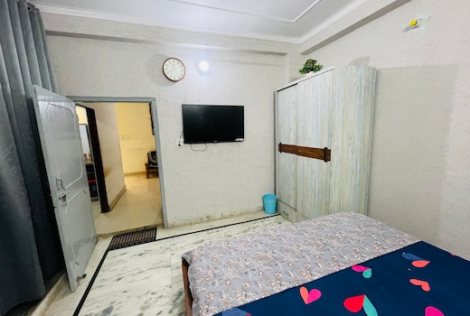 1bhk suite for couples