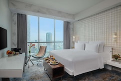 Pullman Jakarta Central Park, Jakarta