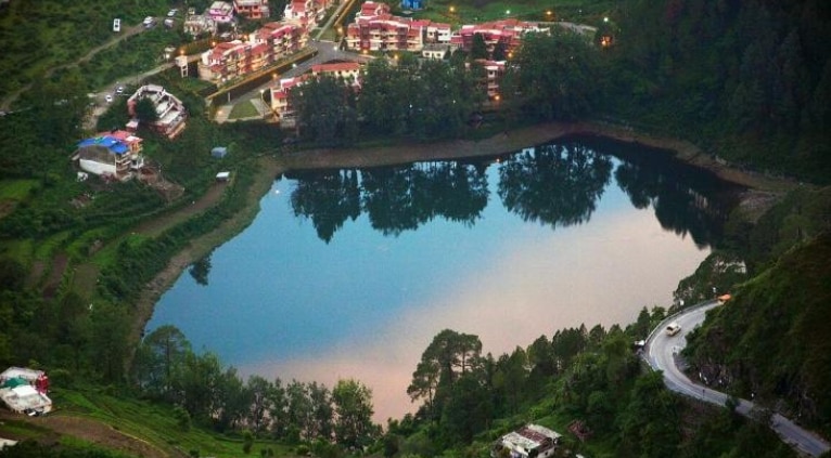 Lawendra Home Stay - Tap to explore photos