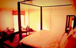 Luxury Tent Room