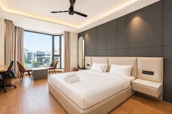 Melange Hotel - Golf course road, Gurgaon