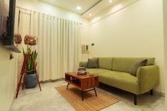 Cozy 1BR Khar West by BBAY HOMES, Mumbai