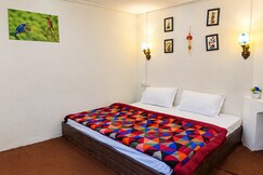 Jugnoo Cafe and Stay, Pangot