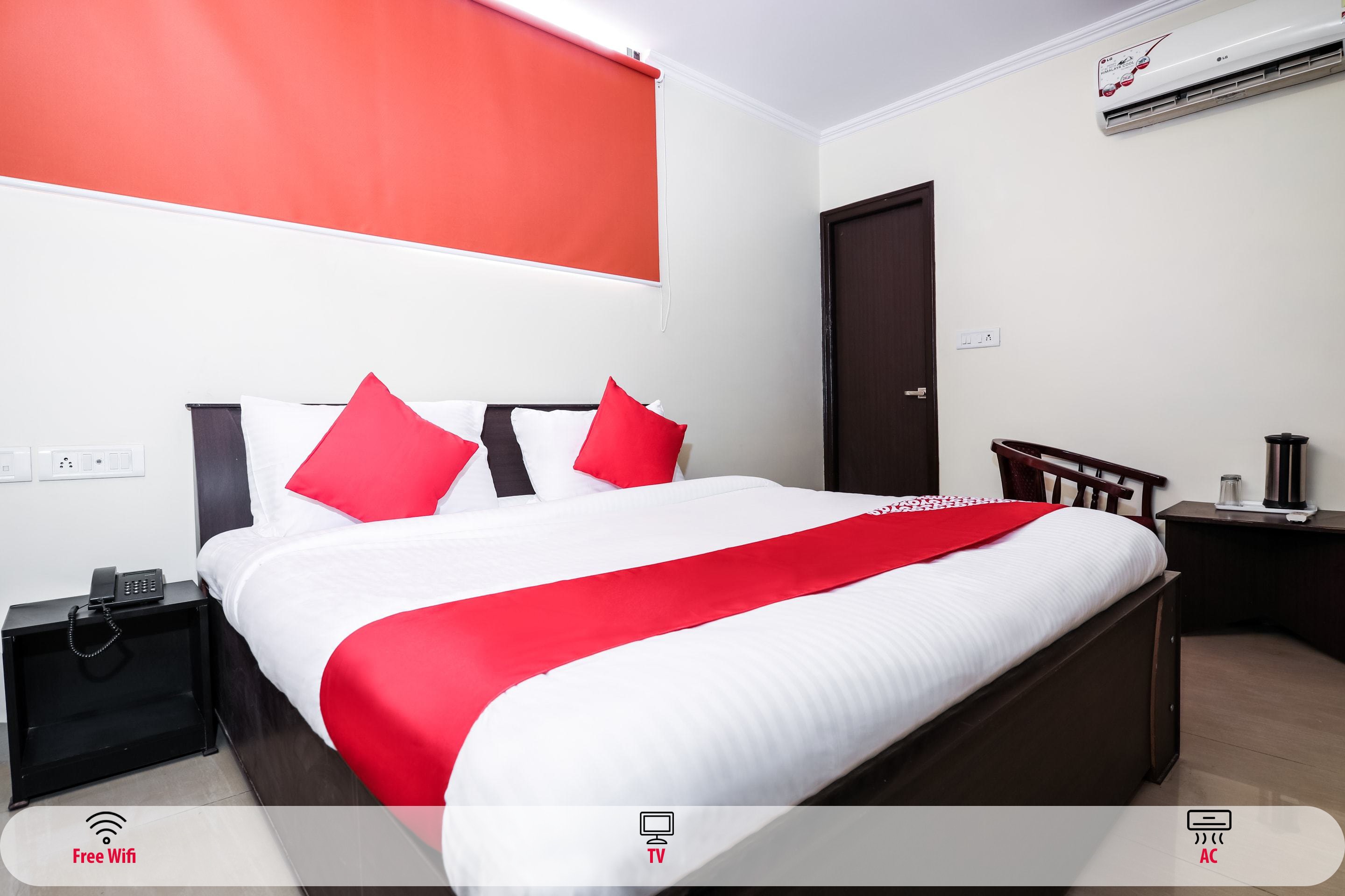 Oyo 15154 Hotel After Hours Jaipur Hotel Price Address Reviews