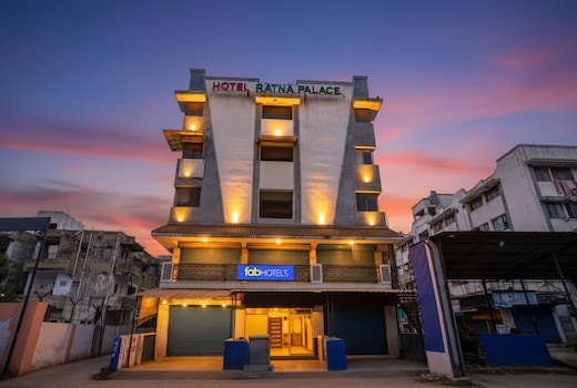 FabHotel Ratna Palace - Inside Baronet Complex