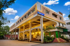 FabHotel Om Sai I Near Nashik Road Railway Station, Nashik