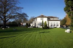 Wrexham Llyndir Hotel By Belvilla, Surrey
