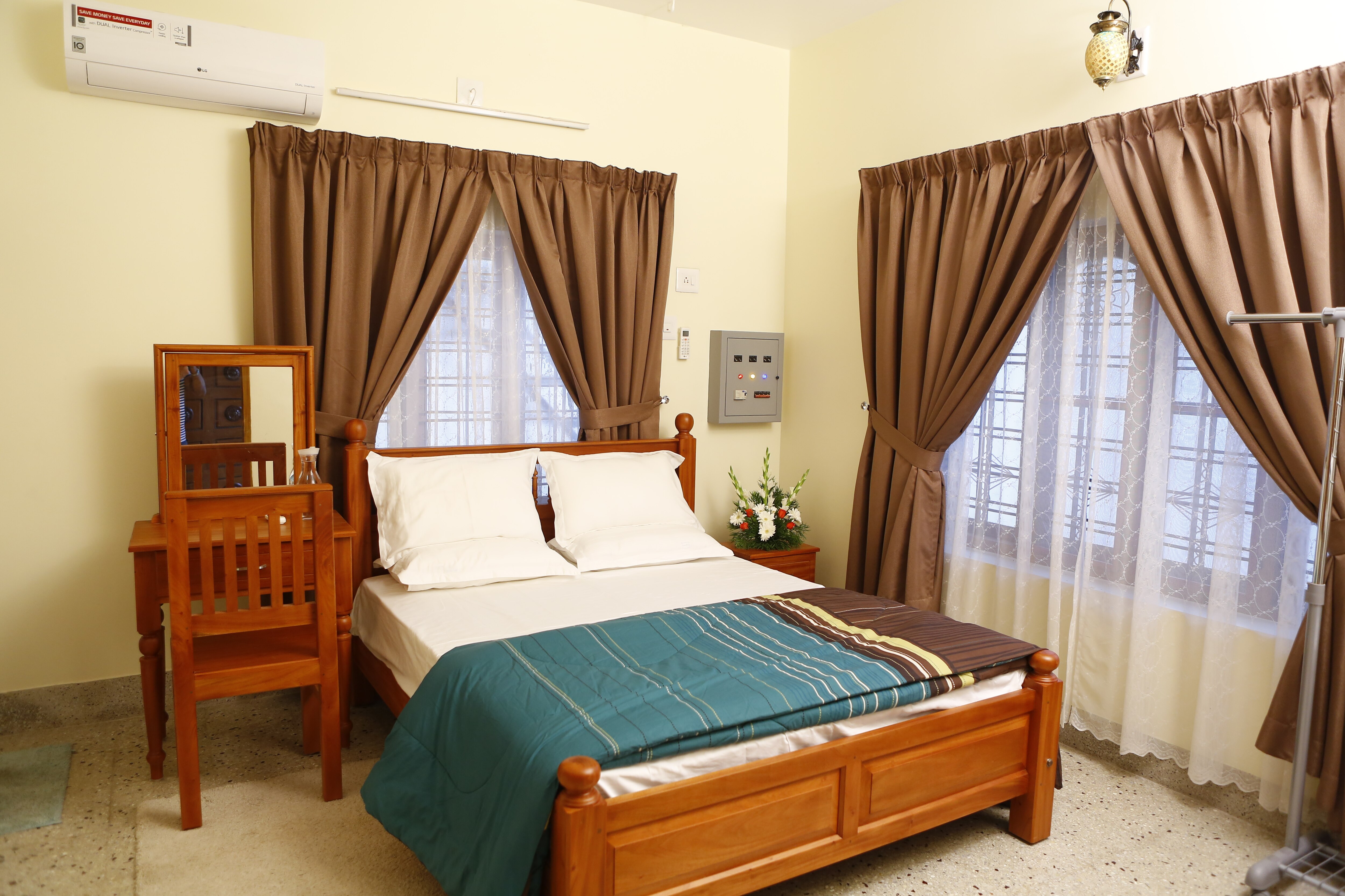 BELLJEM Homes your own private resort 1 BR GF - Tap to explore photos