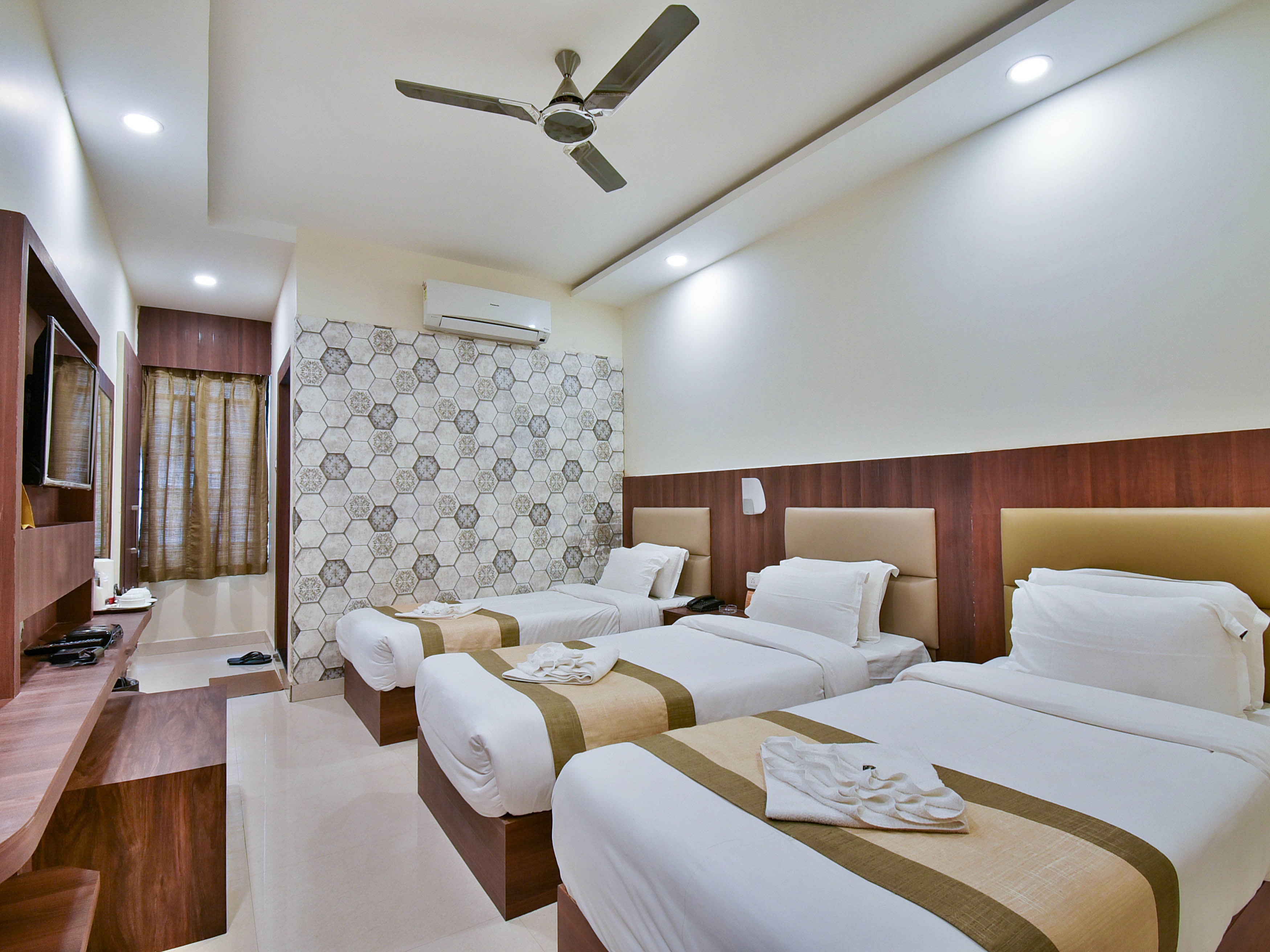HOTEL SAAYEIN RESIDENCY - Tap to explore photos