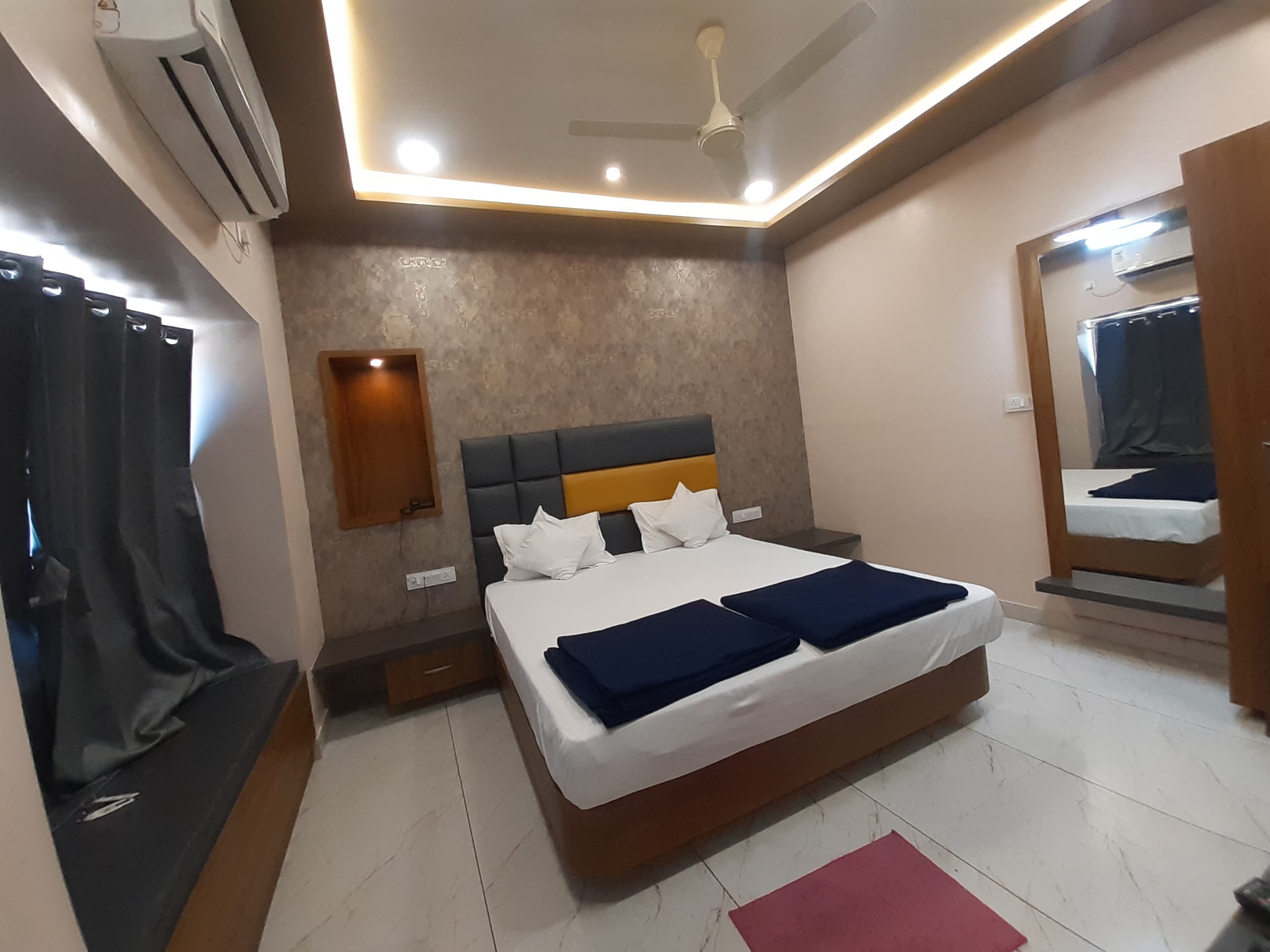 HOTEL PURUSHOTTAM - Tap to explore photos
