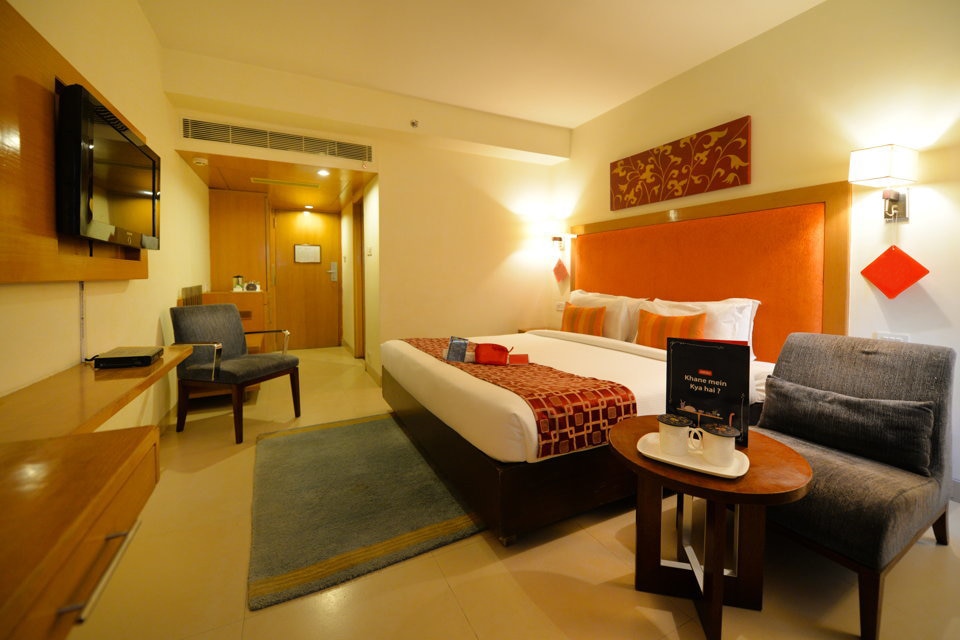 GIS SELECT BANJARA HILLS - Tap to explore photos