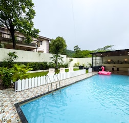 Swimming Pool 1