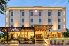 Hotel Ruturaj Regency, Dhule
